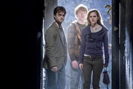 New Harry Potter trailer promises 'dark times' ahead