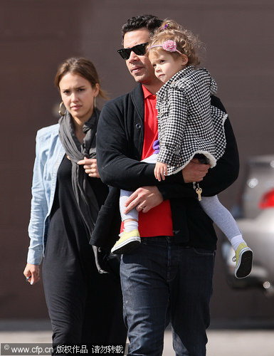Jessica Alba out with family