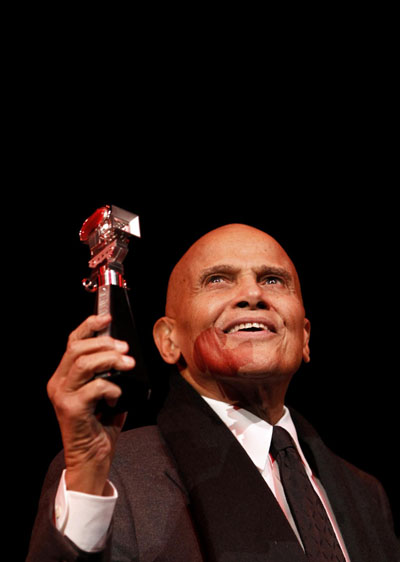 Singer Harry Belafonte receives the Berlinale camera