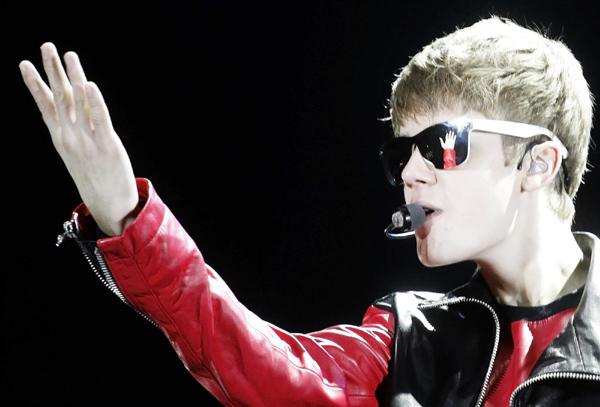 Bieber performs in Sao Paulo