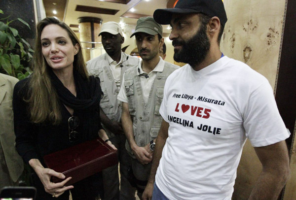 Jolie stands in solidarity with Libya