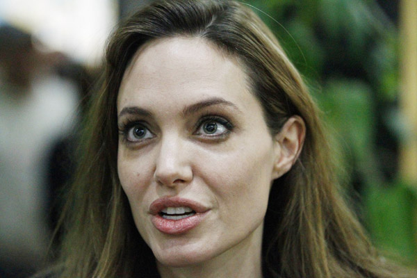 Jolie stands in solidarity with Libya