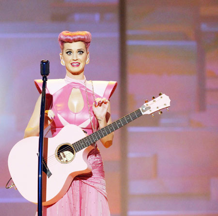 Celebrities perform at 2011 American Music Awards