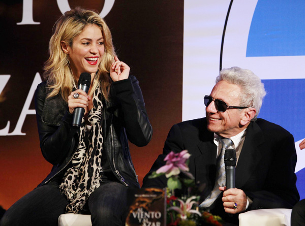 Shakira and father present new book