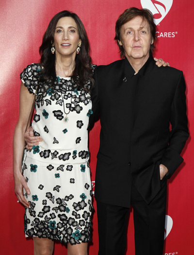 2012 MusiCares honors Paul McCartney