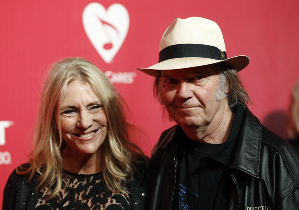 2012 MusiCares honors Paul McCartney