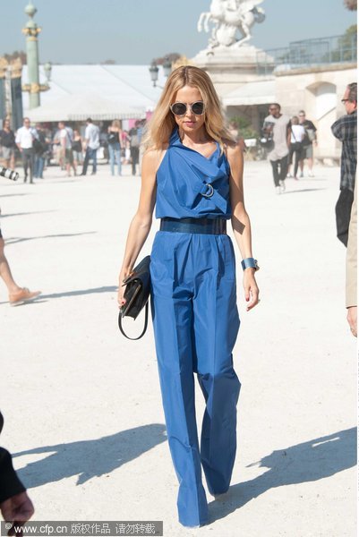 Wide leg pants trend