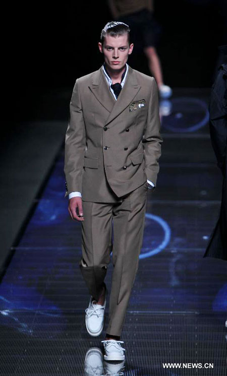 Louis Vuitton men's collection at Paris Fashion Week