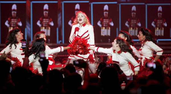 Madonna performs MDNA world tour