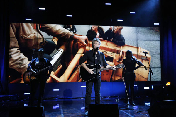 Musicians performs for Hurricane Sandy victims