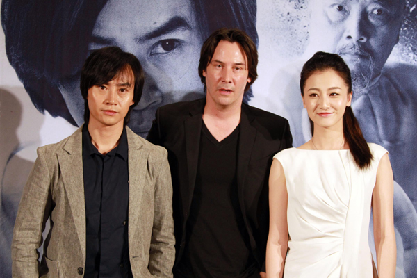 Keanu Reeves promotes director debut in Hangzhou