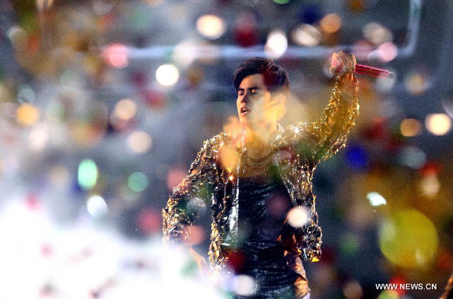 Singer Jay Chou holds concert in Tianjin