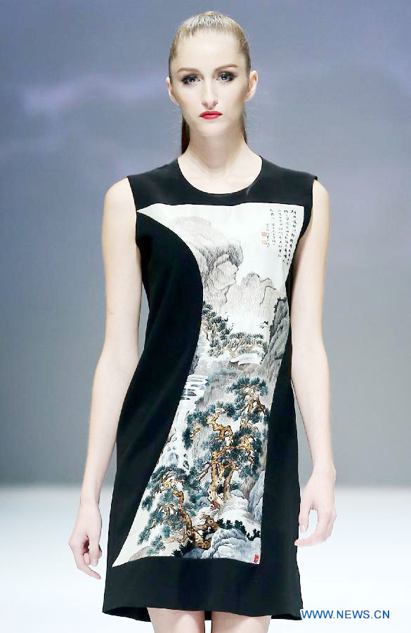Guangdong Fashion Week: Qu Tingnan