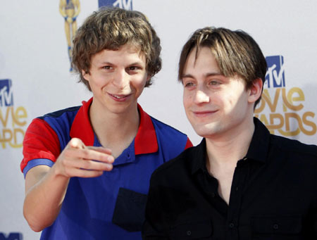 Michael Cera attends the 2010 MTV Movie Awards