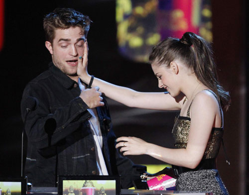 Robert Pattinson at 2010 MTV Movie Awards