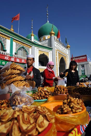 People celebrate Eid al-Fitr in China