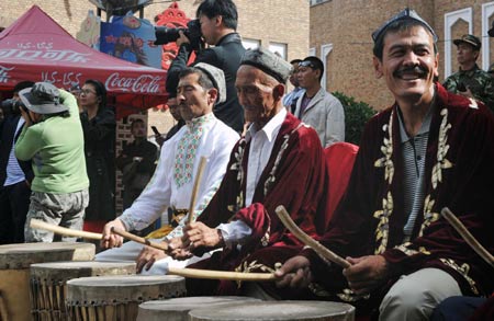 People celebrate Eid al-Fitr in China