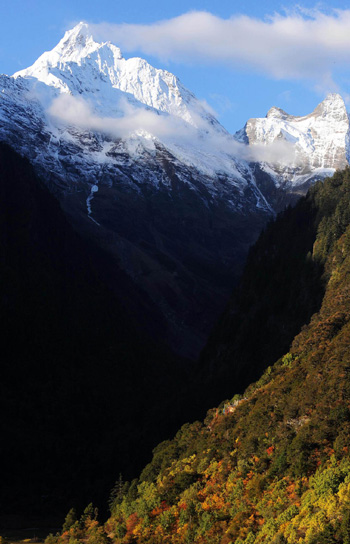 A view of the scenery at Yubeng village