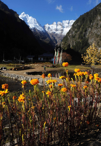 A view of the scenery at Yubeng village