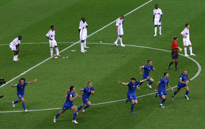 Italy players celebrate after winning the penalty shootout in the World Cup 2006 final soccer match between Italy and France in Berlin July 9, 2006. [Reuters]