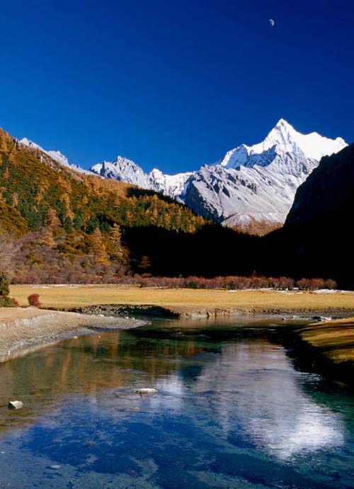 Xianuoduoji Peak at Yading, Daocheng Couty, Sichuan Province