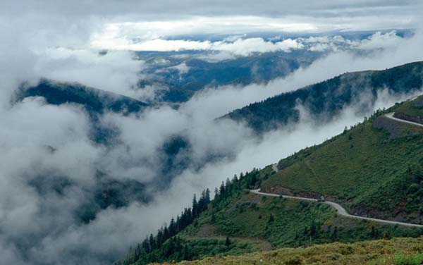 Gaoershi Mountain, Daocheng County, Sichuan Province