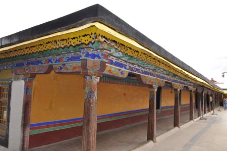 A tour to Jokhang Temple