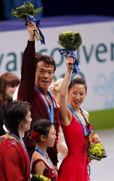 Shen and Zhao win pairs gold