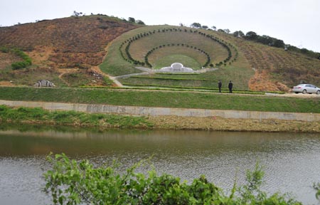 Grave built after massive ecological destruction