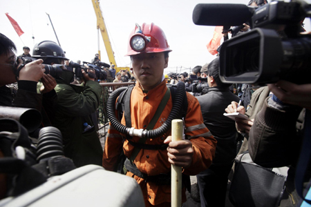 No signs of life in flooded coal mine