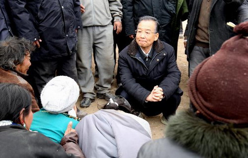 Chinese Premier continues visit in quake-hit Yushu