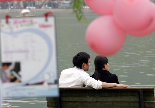 Blind-date event held in Hangzhou