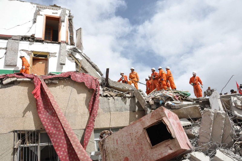 Photos: Yushu quake and rescue efforts