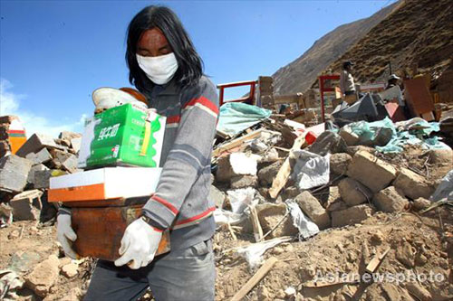 Life of earthquake survivors in Yushu