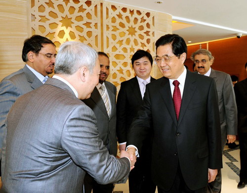 President Hu visits Shanghai Expo