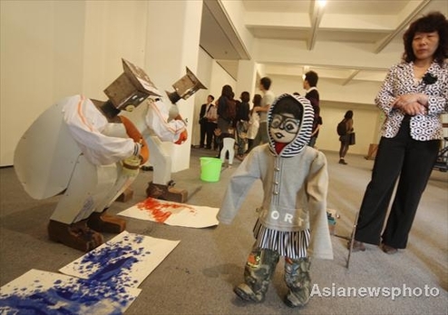 Farmers' robots make debut in Shanghai