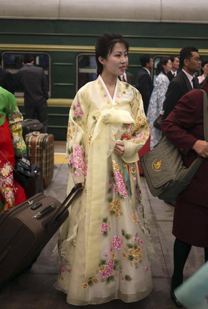 DPRK troupe performs a remake of classic in Beijing