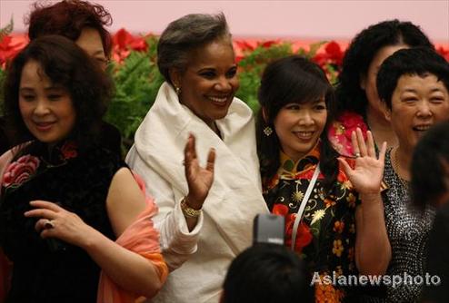 Beijing holds Global Summit of Women 2010