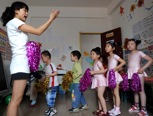 Deaf-mute children rehearses for their day