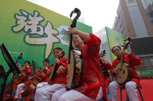 Various activities held across China to mark Duanwu