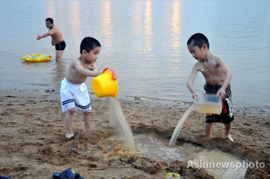 Heat wave hits China