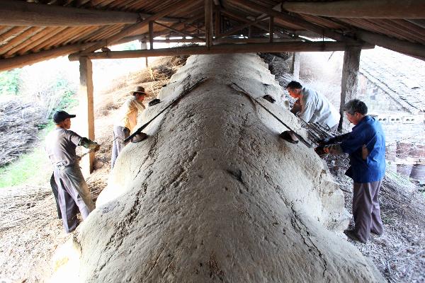 Dragon-patterned kiln of Ming Dynasty in E China