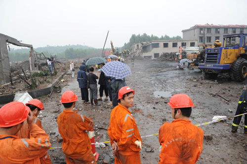 At least 4 killed, 35 hurt in C China mine blast