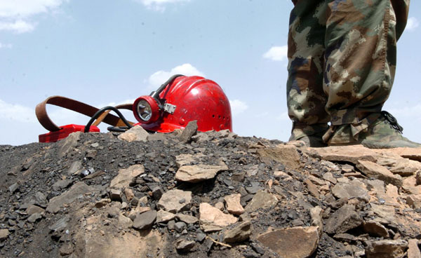 All trapped miners found dead at flooded NW China coal mine