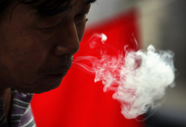 Most Chinese not aware of smoking risks: Survey