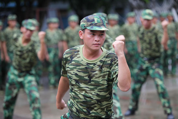 Security guards train to protect schools