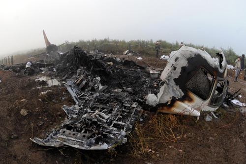 Plane crash in NE China kills 42