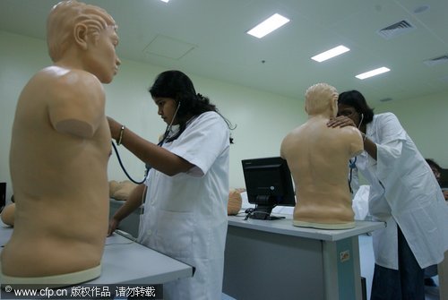 Medical interns from abroad get place to practice