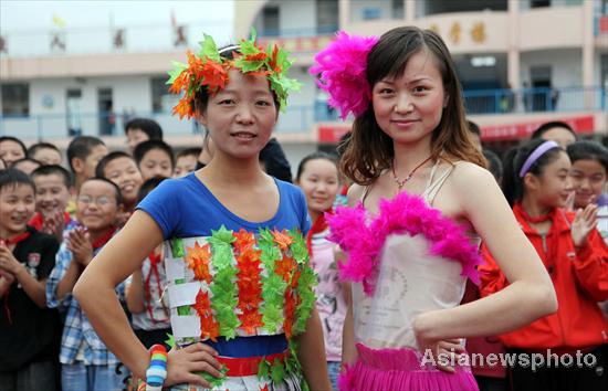 Teachers’ low-carbon fashion show