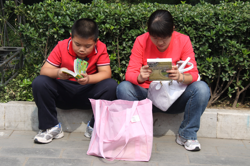 Beijing book fair kicks off